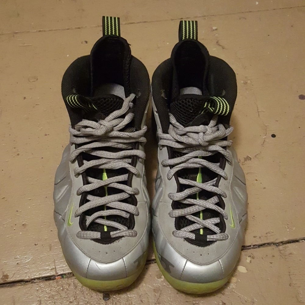 Nike Foamposites Grey/Volt green